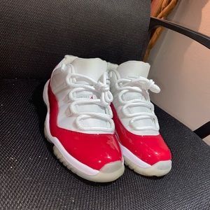 Jordan 11 low cherry